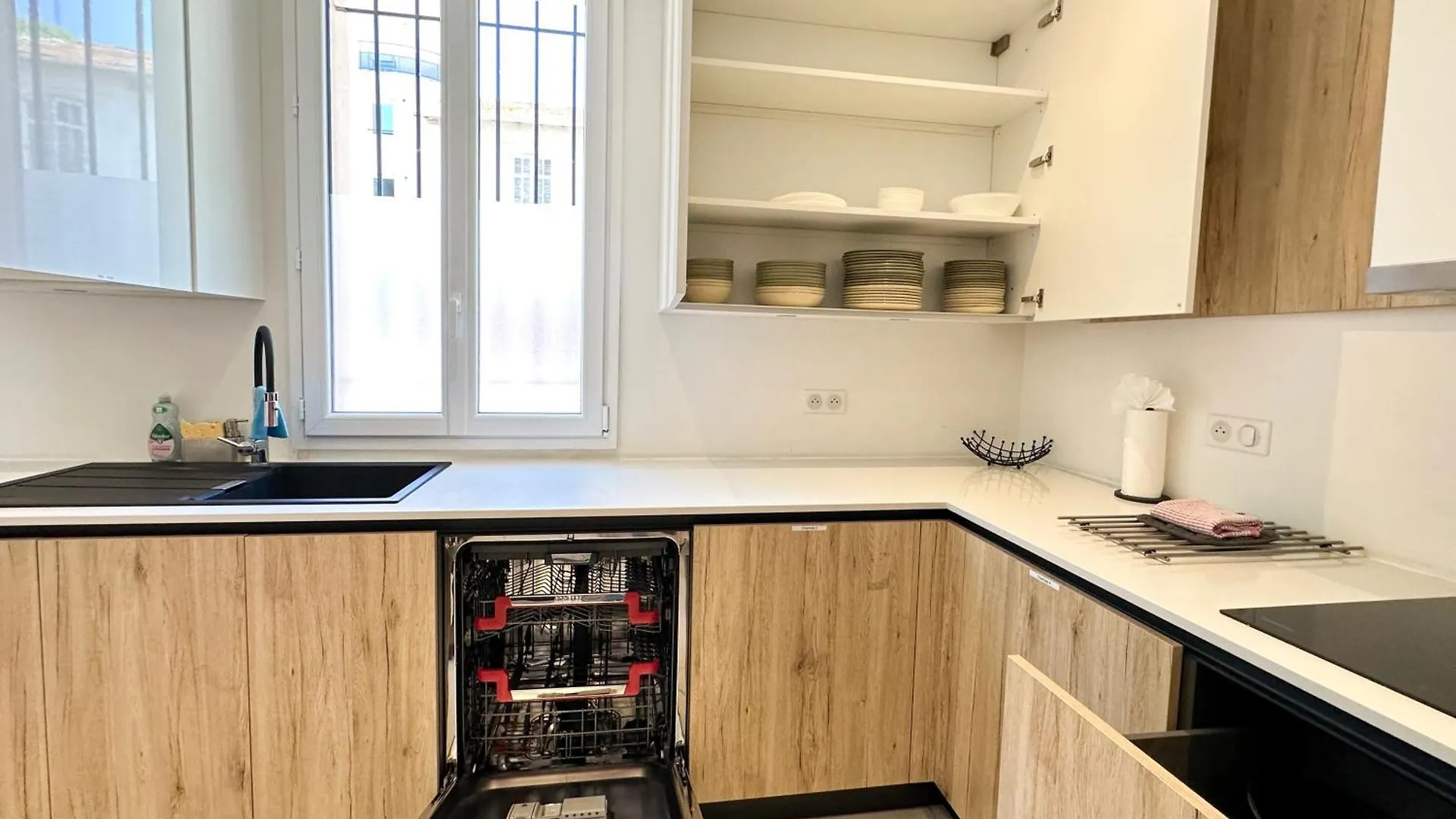 Maison De Ville Tout Confort A Cannes Et A 10 Minutes A Pied De La Plage بيت للعطل