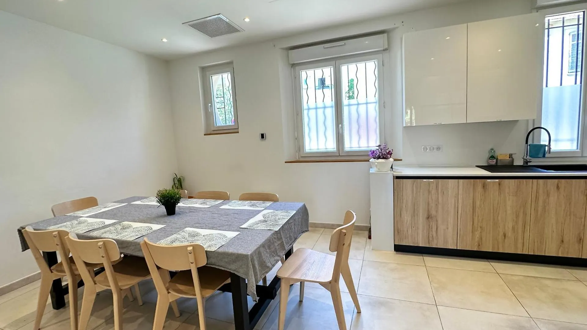 بيت للعطل Maison De Ville Tout Confort A Cannes Et A 10 Minutes A Pied De La Plage